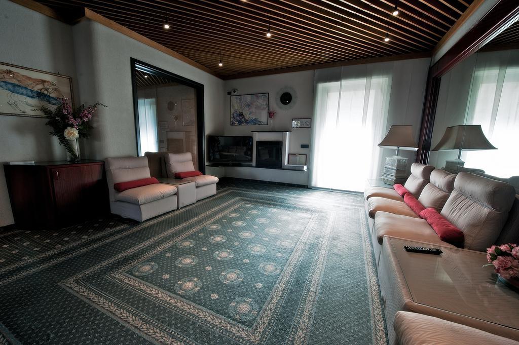 Hotel Michelangelo Biella Luaran gambar