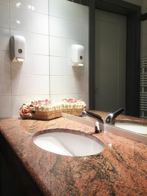 Hotel Michelangelo Biella Luaran gambar
